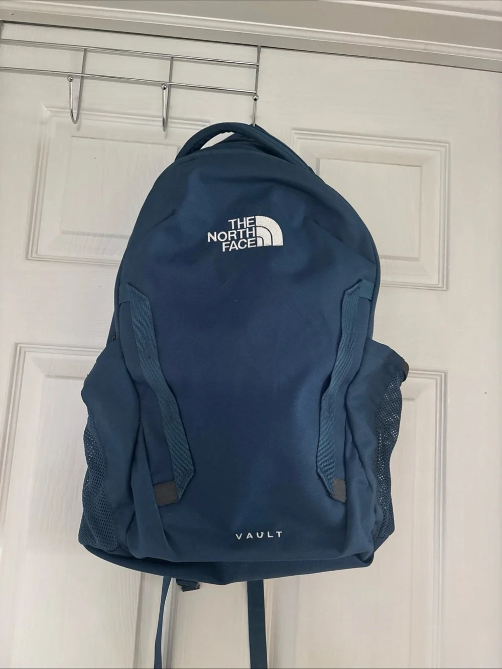 EUC THE NORTH FACE Vault Backpack - Blue Adjustable Padded Shoulders Unisex
